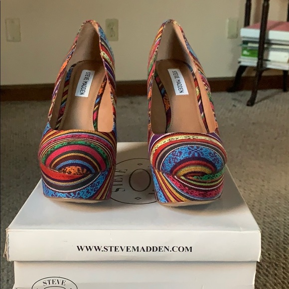 Steve Madden Pammy wedges - Picture 2 of 6